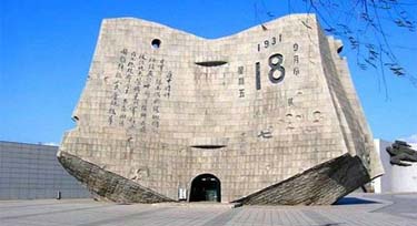 空鳴聲不斷，恍惚在提醒我們今天是九一八事變85周年