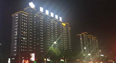 投入使用多月 LED線條燈環(huán)保、穩(wěn)定又耐用！