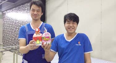 光臣照明伙伴們歡度平安夜，攜手共創(chuàng)美好未來！