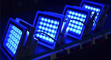 大功率投光燈需要預熱嗎?