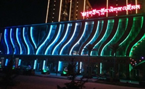 弧形輪廓怎么做？光臣照明全彩線條燈實景案例解析