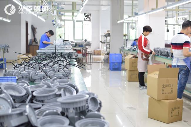 忙碌的一周，光臣照明LED射燈助力貴州景區(qū)夜景亮化