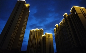 想買戶外LED洗墻燈，哪家的好用呢?