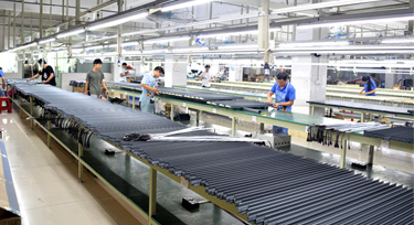 用15秒帶您了解洗墻燈廠家 光臣智科生產(chǎn)車間日常