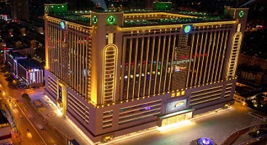 湖南萬家麗商業(yè)廣場(chǎng)亮化介紹